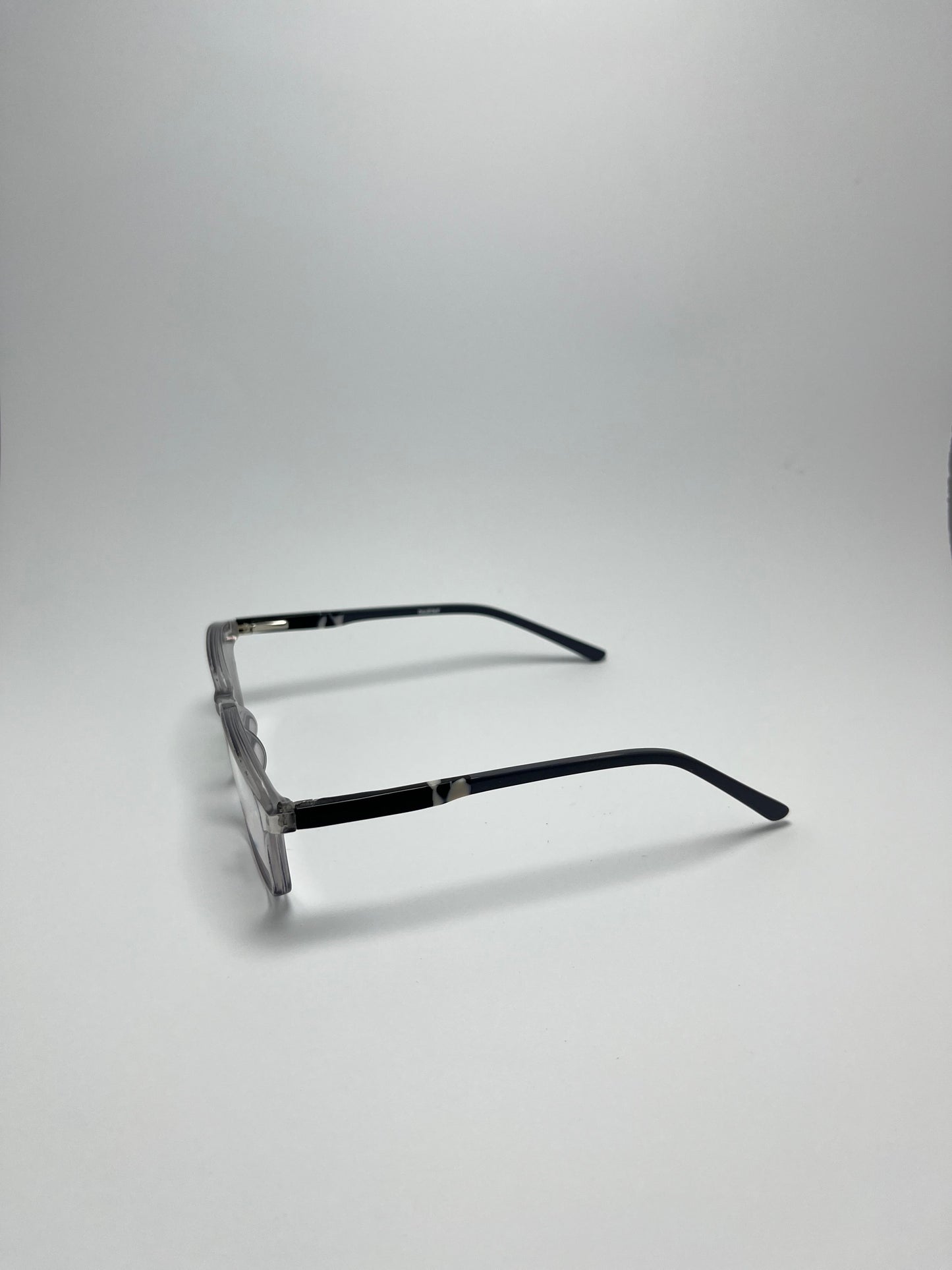 COLOR DAY PLASTIC FRAME FOR KIDS