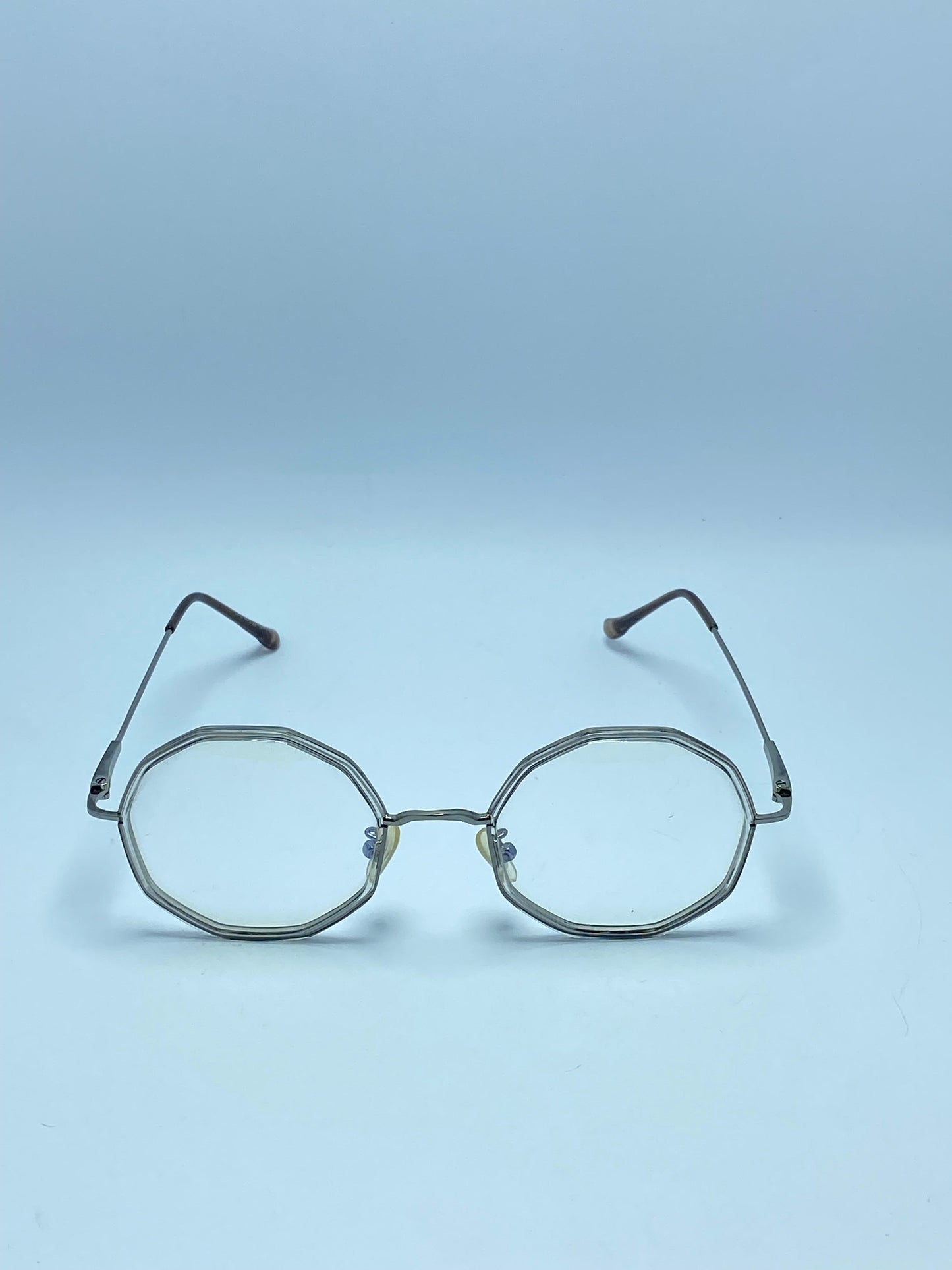 ROUNDED METAL FRAME FOR WOMEN