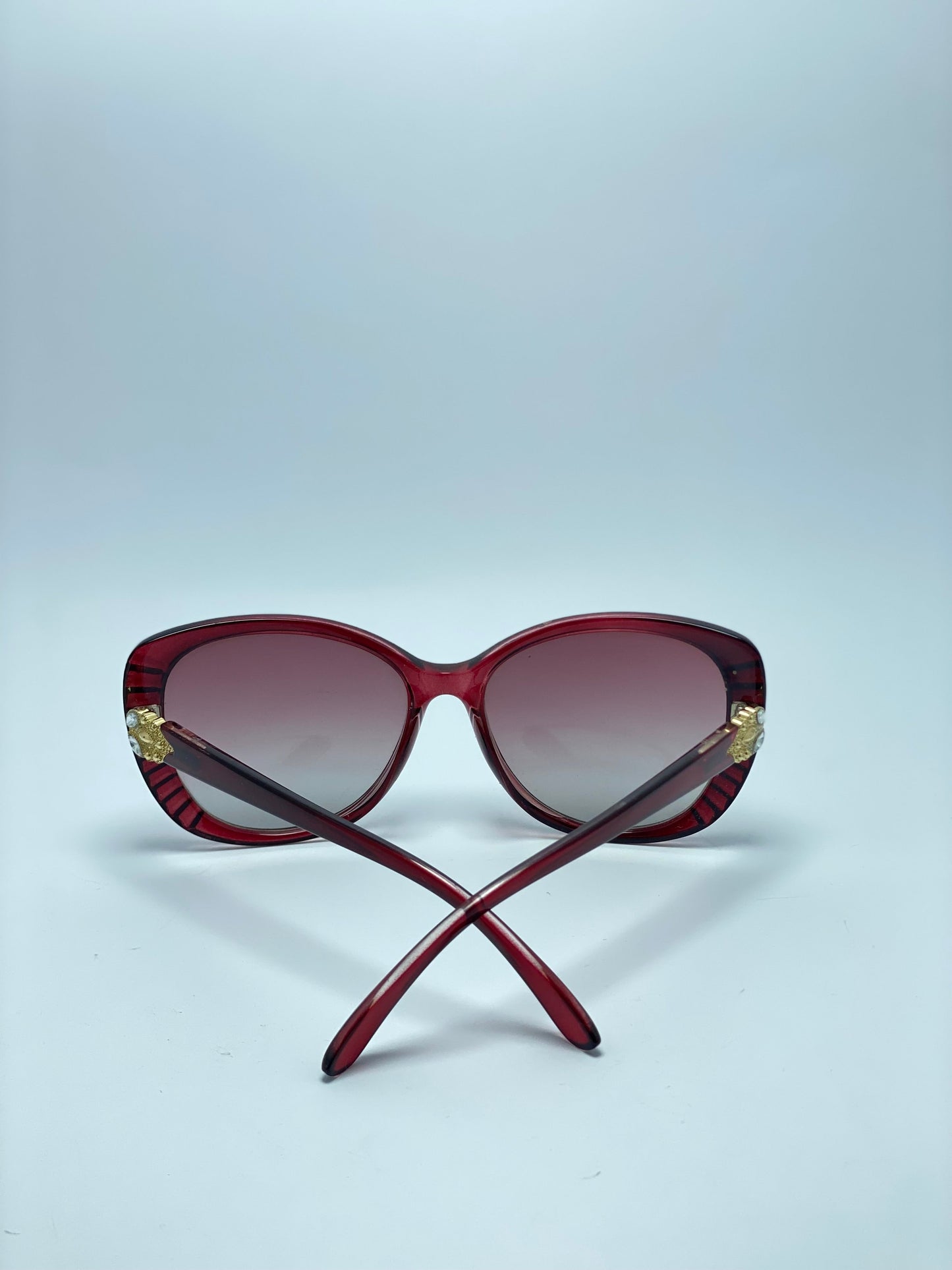 Sunglasses woman red edge worked and glittery vintage style pin up rockabilly