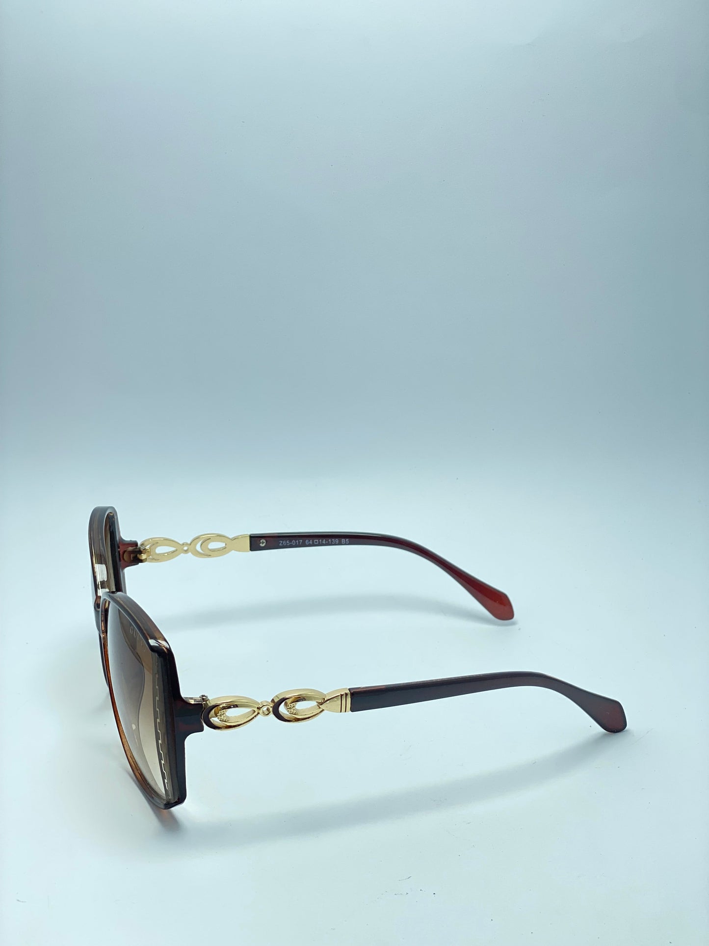 GUCCI Oval Shape Women's Sunglasses