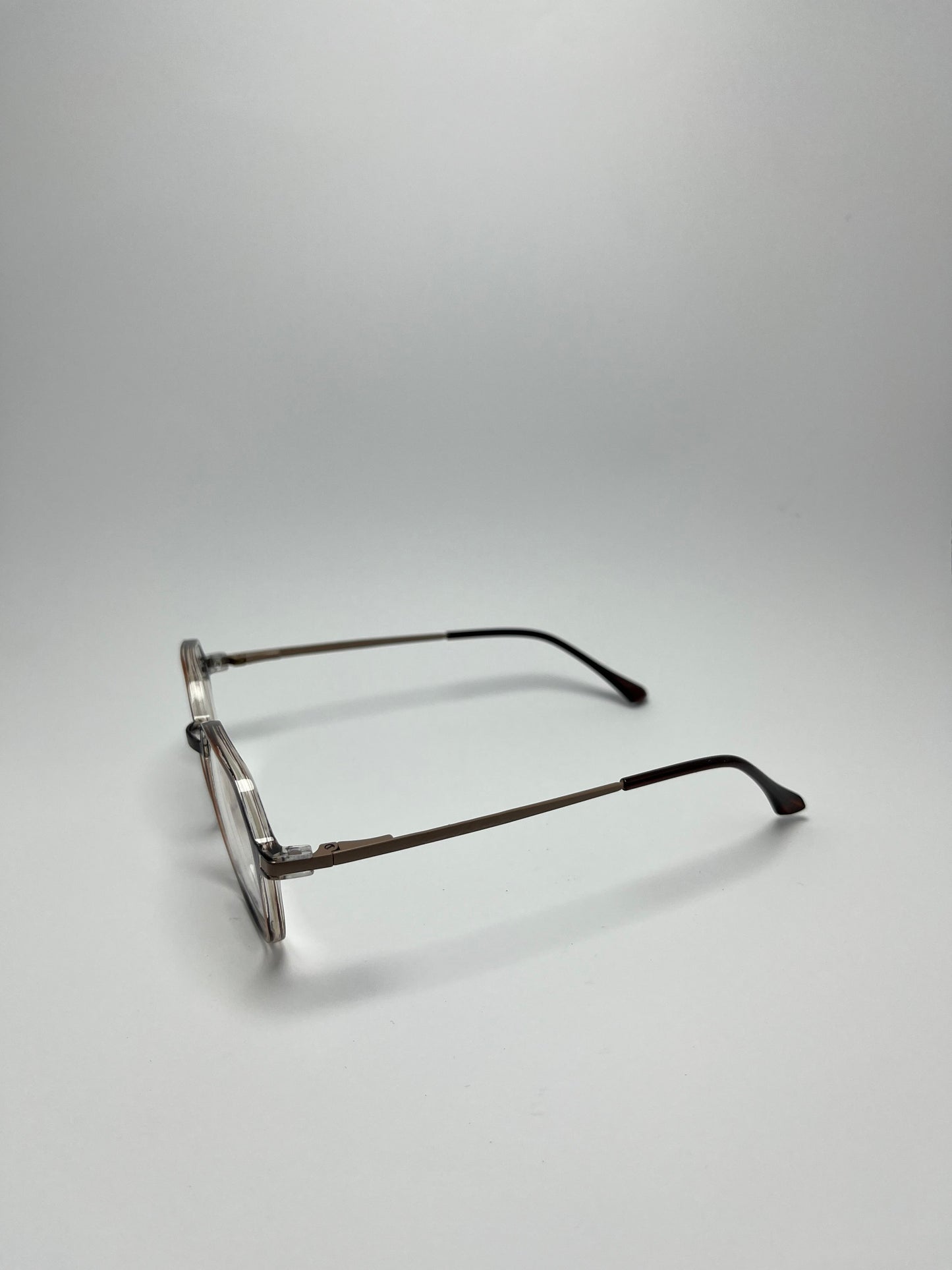FEOKCER WOMEN PLASTIC FRAME