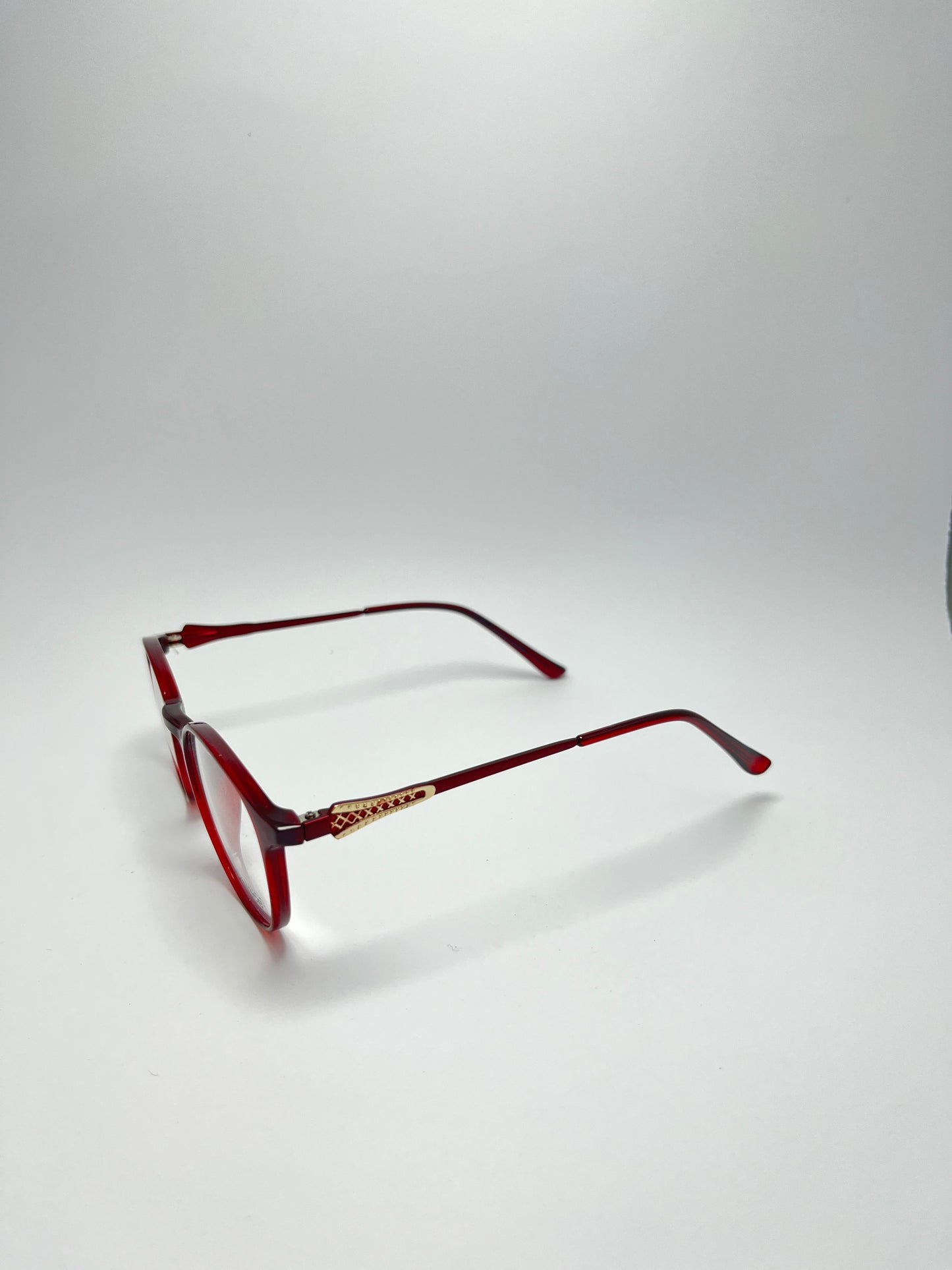 LOOK NICE ROUNDED FRAME FOR WOMEN