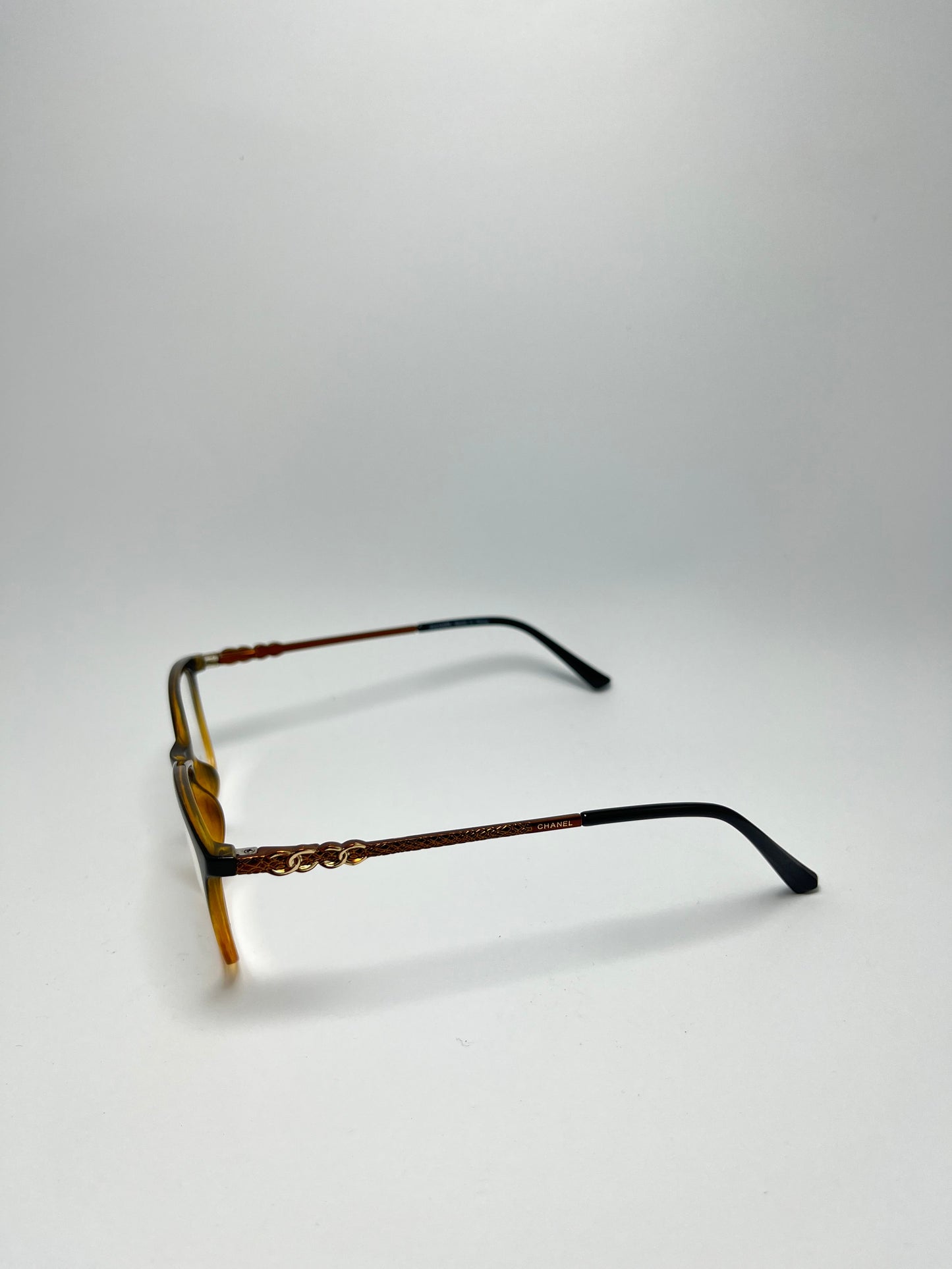 CHANEL CAT EYE PLASTIC FRAME FOR WOMEN