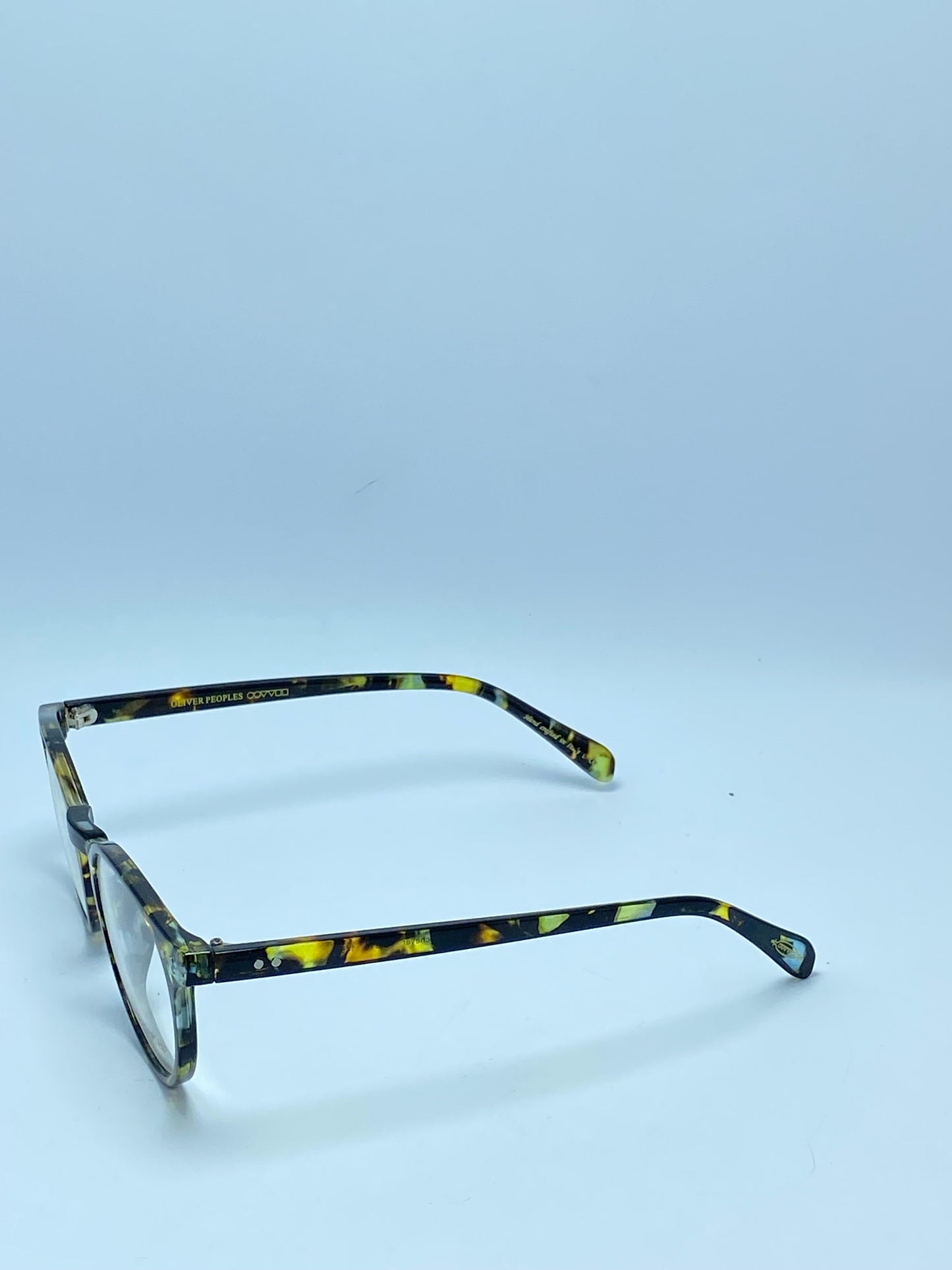 OLIVER PEOPLES PLASTIC FRAME FOR UNISEX