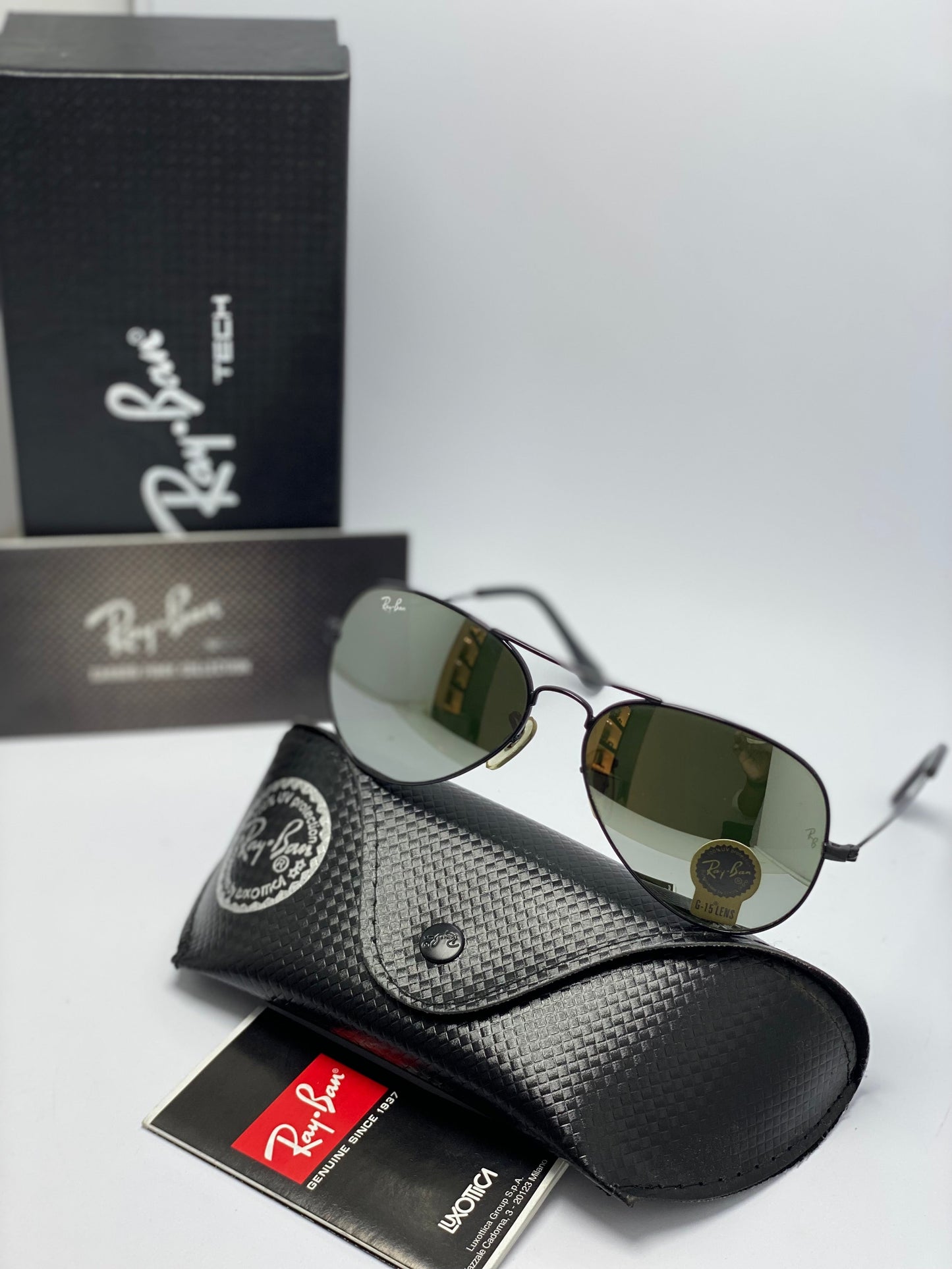 AVIATOR CLASSIC Sunglasses in Grey | Ray-Ban