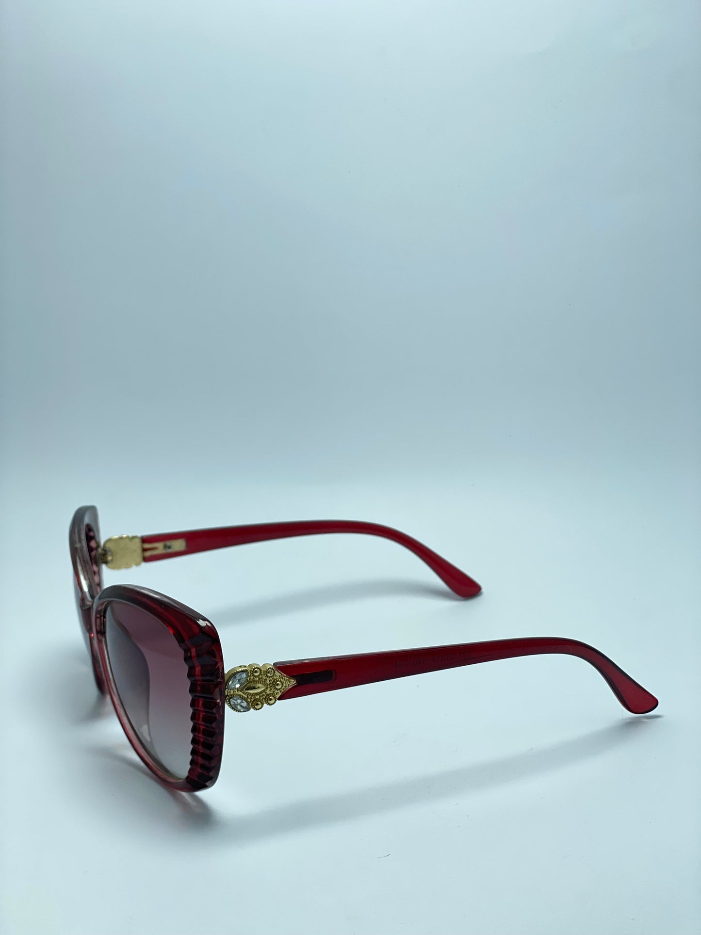 Sunglasses woman red edge worked and glittery vintage style pin up rockabilly