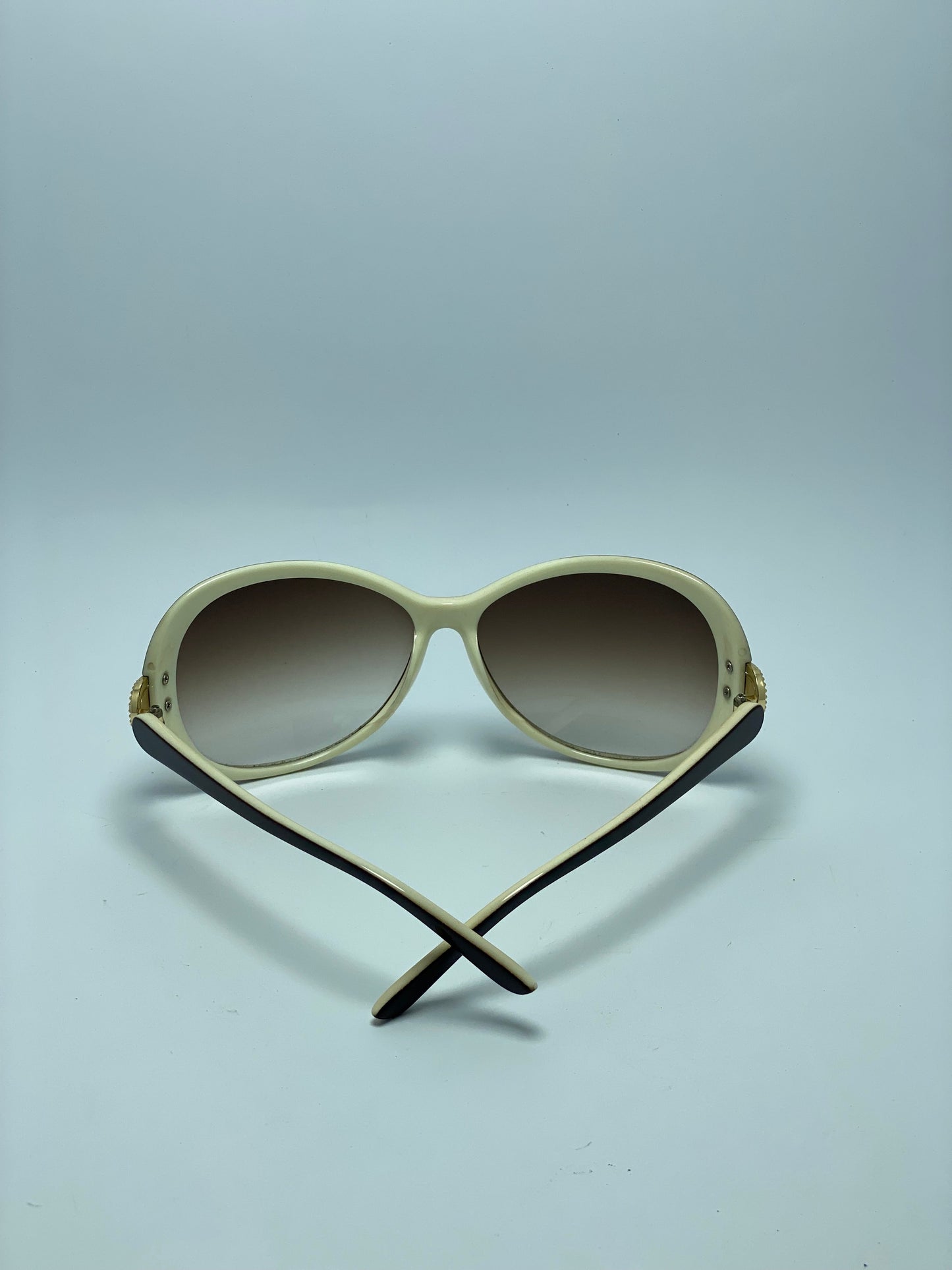 Oversize Stylish Sunglasses, Shades for Women.